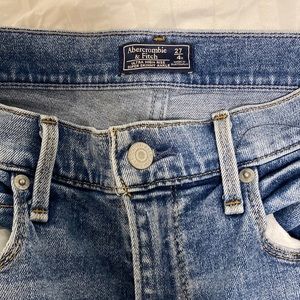 Size 27 Abercrombie skinny jeans